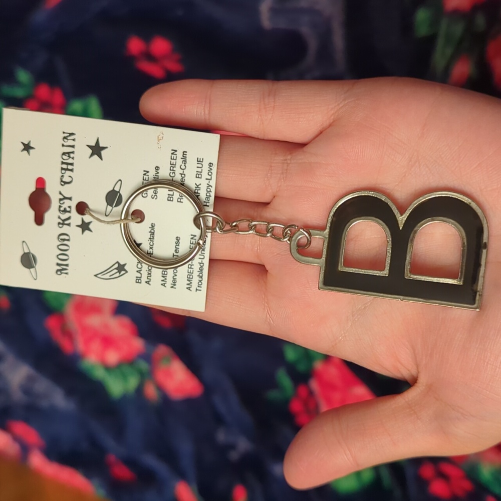B mood key chain